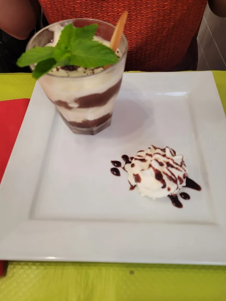 Tiramisu Au Nuciola